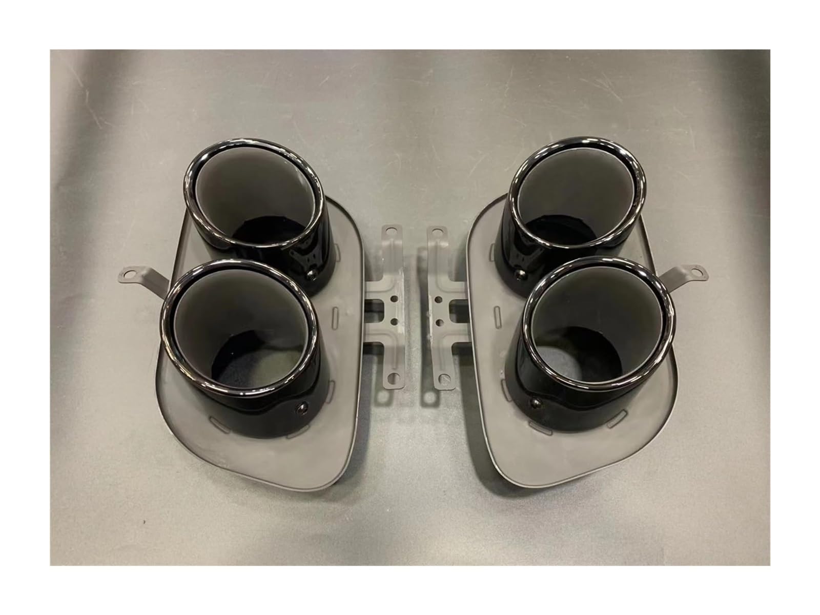 Auto Endrohre Für 992 Für Carrera S 2019-2022 Auto Schalldämpfer Rohr Auspuff Spitze Hinten Air Vent Outlet Kanal Körper Kit Endrohr Auto Schalldämpfer End Rohr(Schwarz) von WEKPOPMEVL