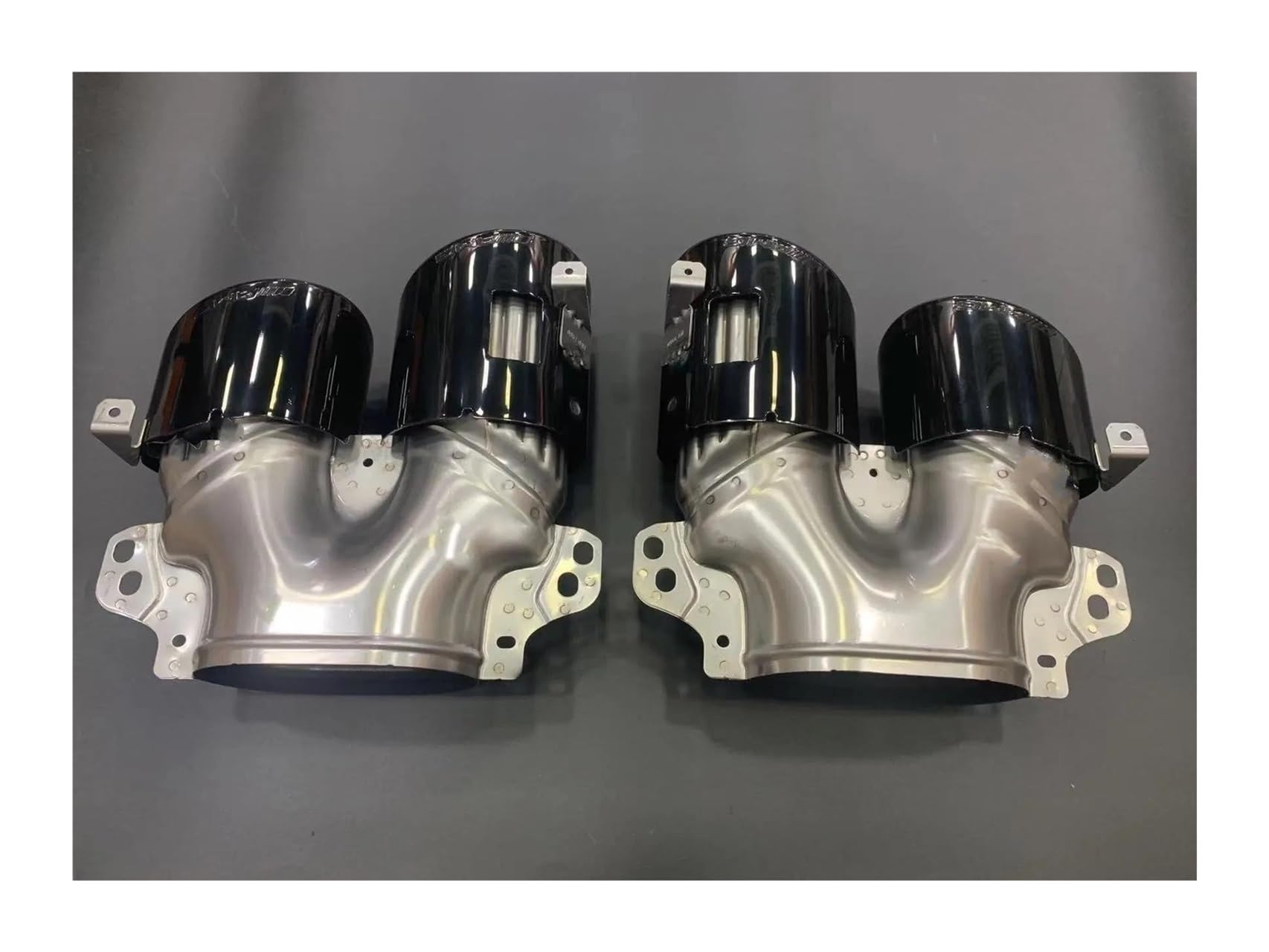 Auto Endrohre Für B&enz Für W177 Für CLA45 Für C118 Für X247 Für GLB35 2020-2023 Auspuffschalldämpfer-Spitzenrohrspitzen Schalldämpfer-Endrohr(Schwarz) von WEKPOPMEVL