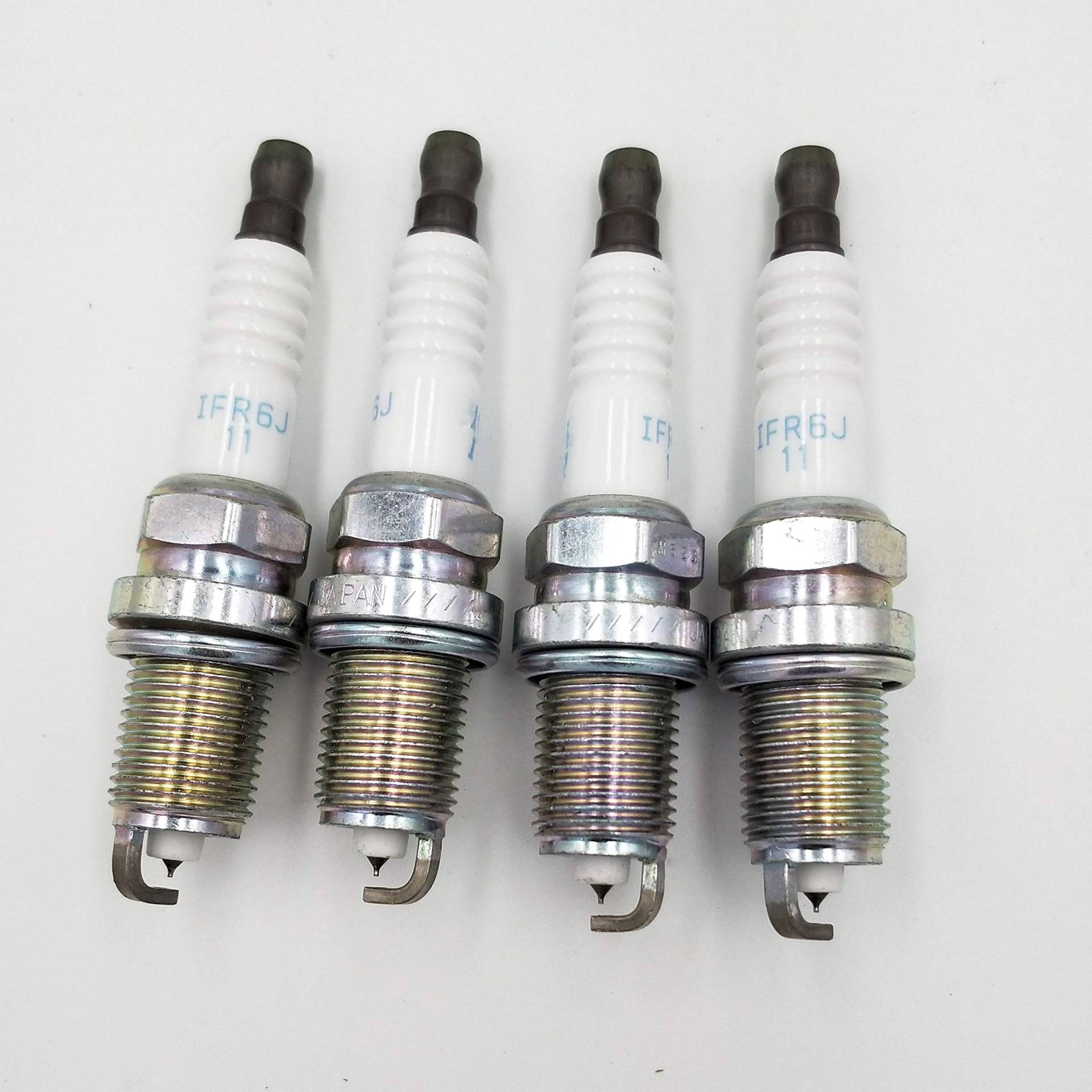Kfz-Zündkerzen 4PCS Iridium Platin IFR6J11 IFR6J11 7658 IFR6J 11 Zündkerze Kompatibel mit Jimny Autoteile Kfz-Zündkerzen 4PCS Iridium Platin IFR6J11 IFR6J11 7658 IFR6J 11 Zündkerze Kompatibel mit Jimny Autoteile von WFUIFFWX