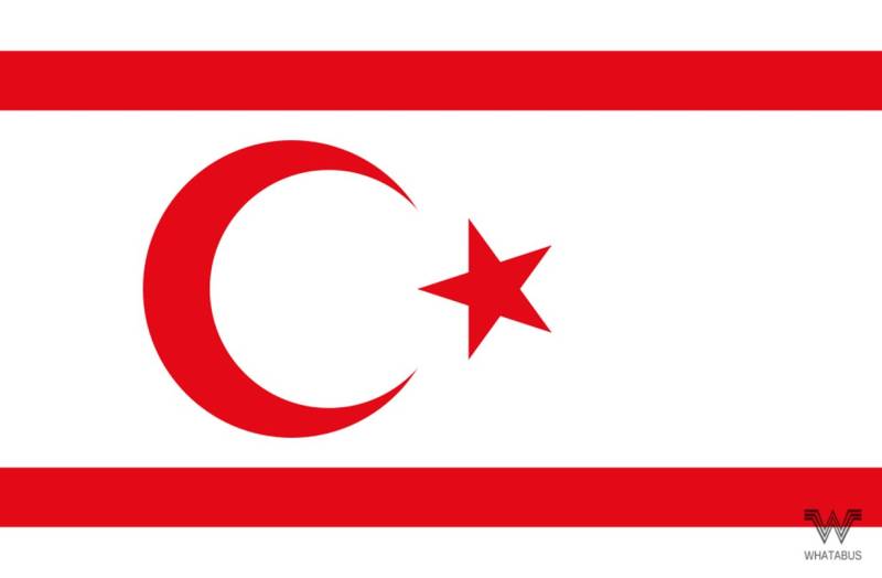 WHATABUS Nordzypern/Nord-Zypern Flagge Aufkleber - Länderflagge als Sticker 8,5 x 5,5 cm von WHATABUS