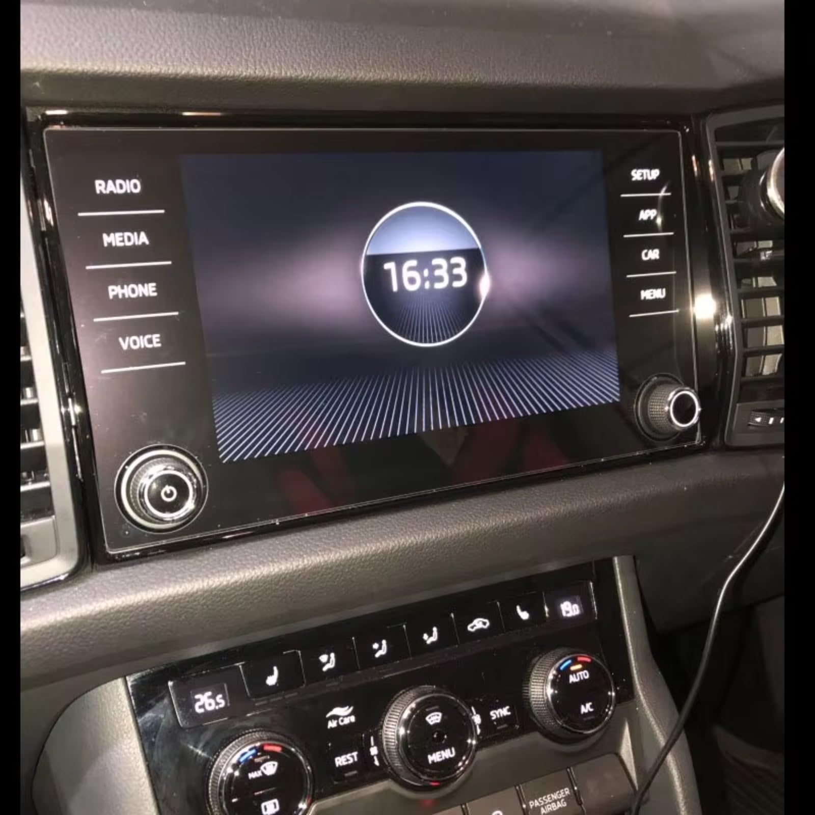 WOLWES Innenzubehör Kompatibel Mit Skoda Für Kodiaq Für Karoq 2017 2018 2019, 1 Stück, 8 Zoll, Gehärtetes Glas, Auto-Navigations-Displayschutz, Zubehör WOLWES Innenzubehör Kompatibel Mit Skoda Für Kodiaq Für Karoq 2017 2018 2019, 1 Stück, 8 Zoll, Gehärtetes Glas, Auto-Navigations-Displayschutz, Zubehör von WOLWES