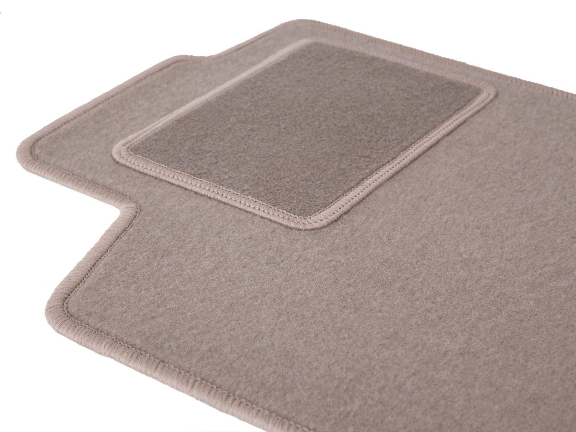 Wielganizator Automatte – Passend für Opel Tigra B TwinTop, Cabrio 2003-2008 – Velours – Autozubehör - Auto Fußmatten – Fußmatte Auto – 1-teilig - beige Wielganizator Automatte – Passend für Opel Tigra B TwinTop, Cabrio 2003-2008 – Velours – Autozubehör - Auto Fußmatten – Fußmatte Auto – 1-teilig - beige von Wielganizator