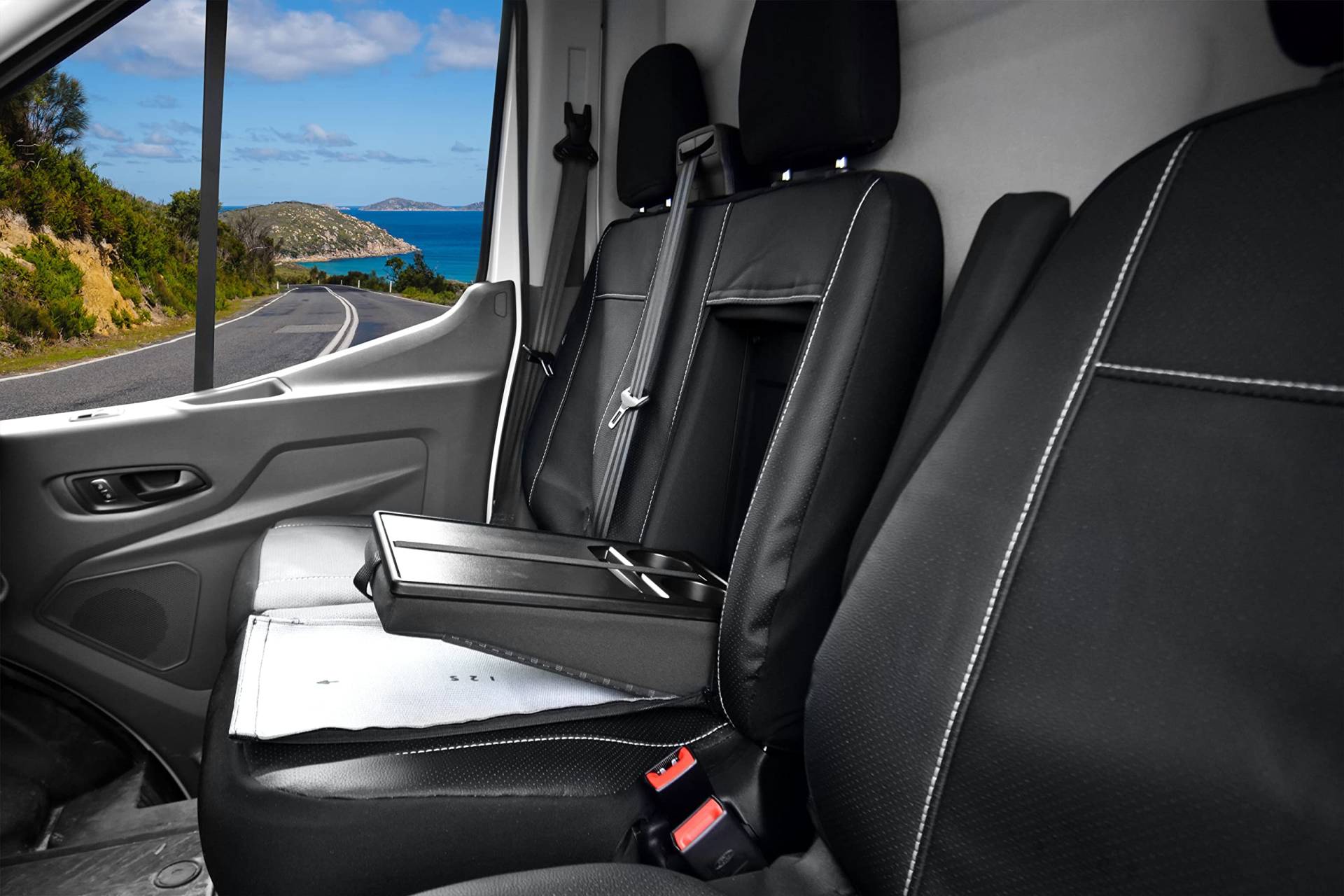 Sitzbezüge perforierte Kunstleder Passgenaue geeignet für Ford Transit ab 2014 / -20 3-Sitzer Sitzbezüge perforierte Kunstleder Passgenaue geeignet für Ford Transit ab 2014 / -20 3-Sitzer von Z4L