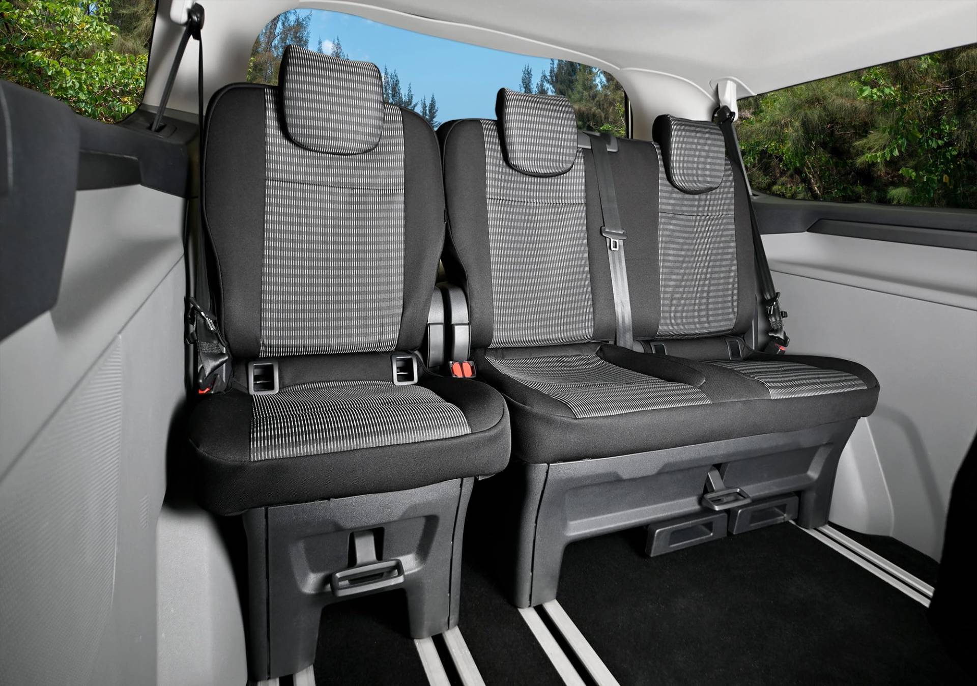 Z4L Sitzbezüge passend für Tourneo Custom ab 2024-2+1 Aufteilung in der 3. Reihe - Polstermaterial, LUX - Passgenau Z4L Sitzbezüge passend für Tourneo Custom ab 2024-2+1 Aufteilung in der 3. Reihe - Polstermaterial, LUX - Passgenau von Z4L