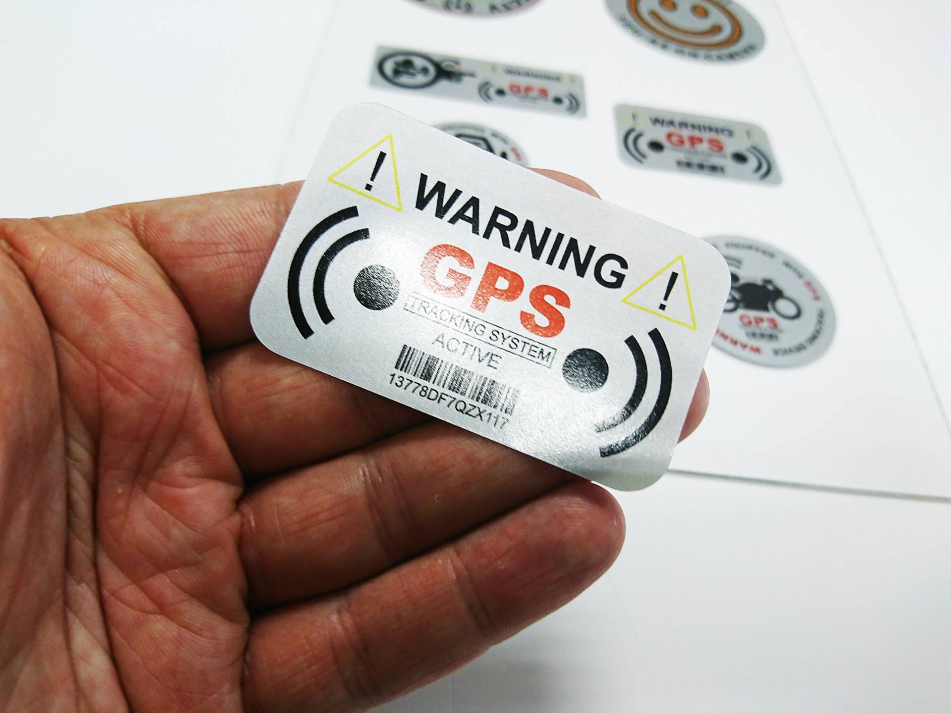 auto-badges 2 x Auto-Alarm-Aufkleber, hohe Klebekraft, Vinyl-Aufkleber, selbstklebend, Aufdruck, GPS-Tracking-Aufkleber auto-badges 2 x Auto-Alarm-Aufkleber, hohe Klebekraft, Vinyl-Aufkleber, selbstklebend, Aufdruck, GPS-Tracking-Aufkleber von auto-badges