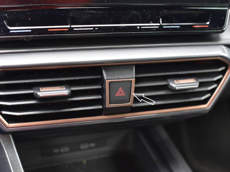 autoCOVR Abdeckung aus Stahl für Cupra.Leon/Formentor | Farbe COOPER Stil - Schalterabdeckung Warnleuchten | 1 Stück Edelstahl V1 V2 VZ1 VZ2 VZ3 VZ5 VZ Veloz Edition Leon Tuning Zubehör von autoCOVR