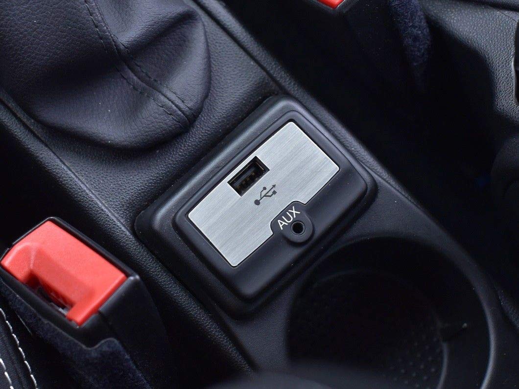 Interieur Stahlabdeckung für Alfa_Romeo MITO - 1 Stück USB AUX Platte Zubehör Edelstahl Gebürstet Blenden Cockpit Dekor von autoCOVR