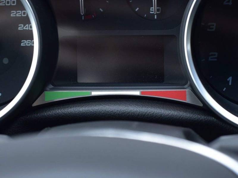 Interieur Stahlabdeckung mit italienischem Flaggenemblem für Alfa_Romeo GIULIETTA - 1 Stück Emblem Platte Dekor von autoCOVR