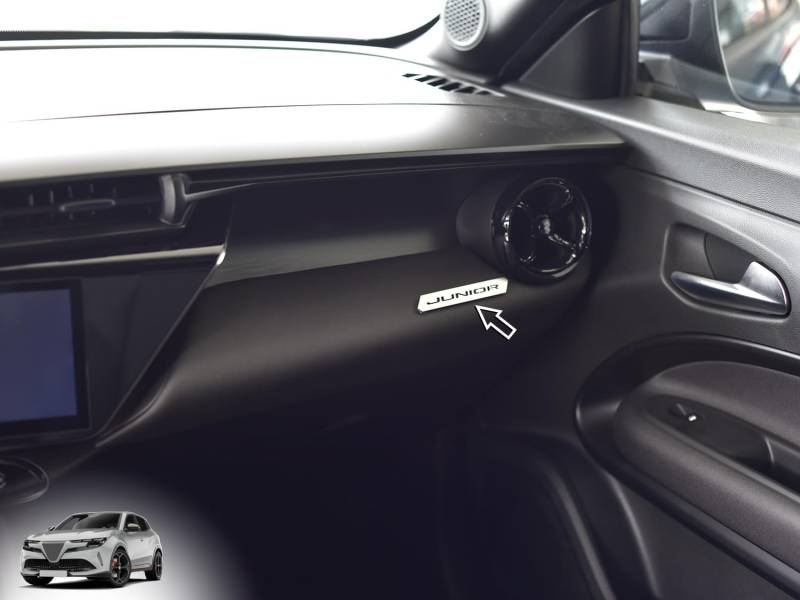 autoCOVR Abdeckung aus Stahl für Alfa.Romeo Junior | Dekoration des Armaturenbretts | 1 Stück Edelstahl Hybrid Q4 Schnell Intense Spezial Milano Zubehör Tuning Teile von autoCOVR