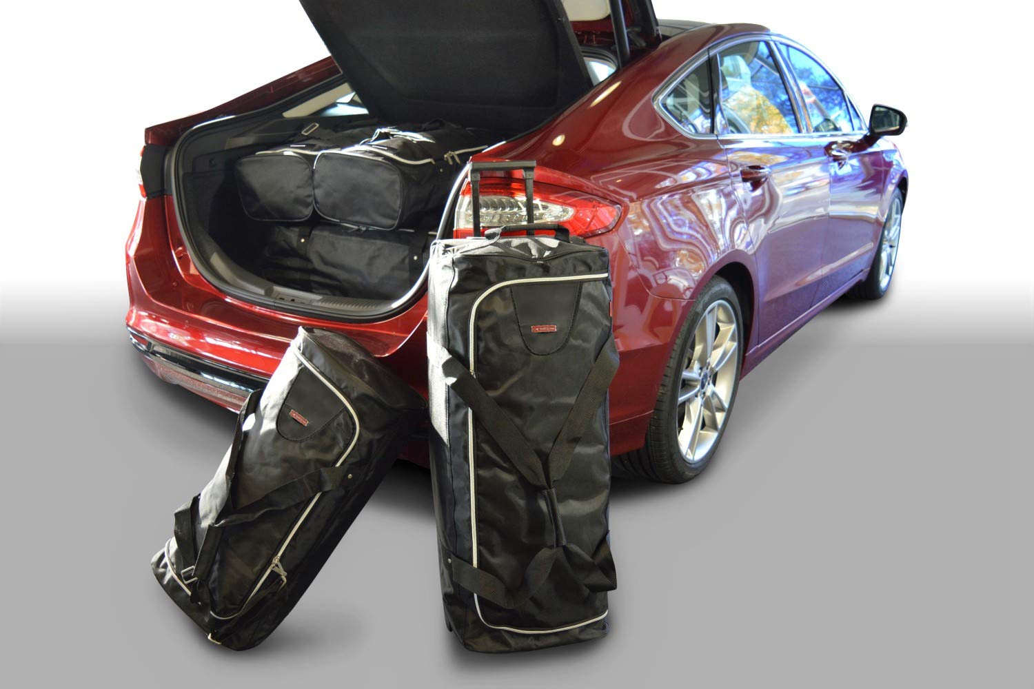 car-bags F10701S Mondeo V Reistassen-Set Trolley + 3 x Handtas car-bags F10701S Mondeo V Reistassen-Set Trolley + 3 x Handtas von car-bags