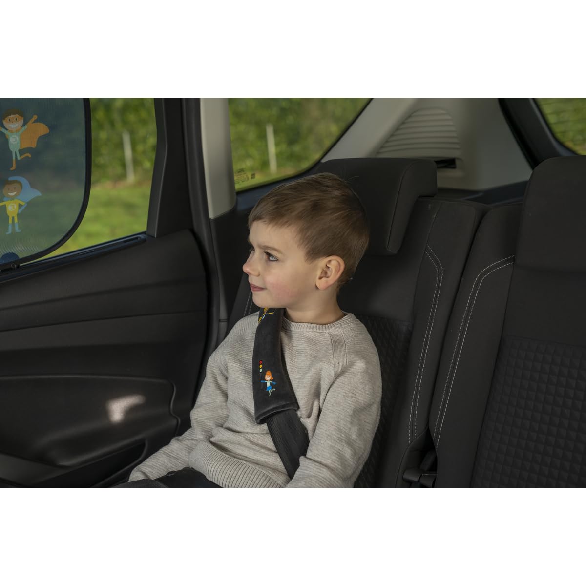 cartrend Gurtpolster-Set HERO, mit angenehmem Stoff, buntes Design für Kinder, einfache Montage, flexible Positionierung, 2 Stück, grau cartrend Gurtpolster-Set HERO, mit angenehmem Stoff, buntes Design für Kinder, einfache Montage, flexible Positionierung, 2 Stück, grau von cartrend