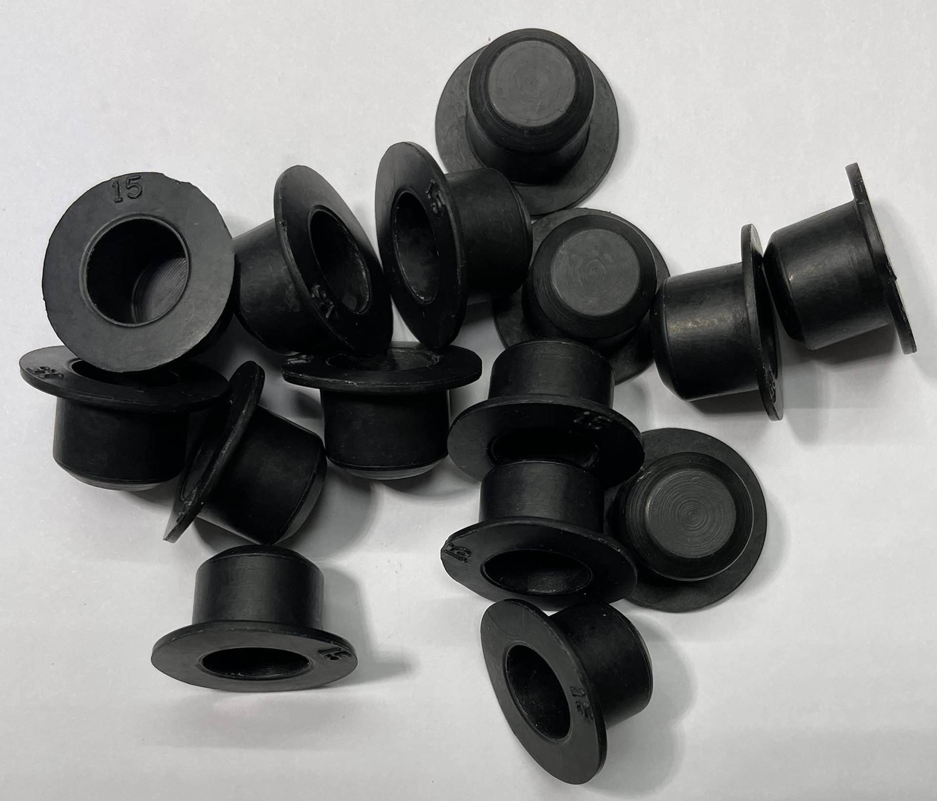 Protection Force Konischer Einsatz mit Flansch und Stopfen für 6-7 mm 15/64"-17/64" ID-Loch zum Öffnen von Rohrflaschen (25 Stück), wiederverwendbarer Gummi von dexierp