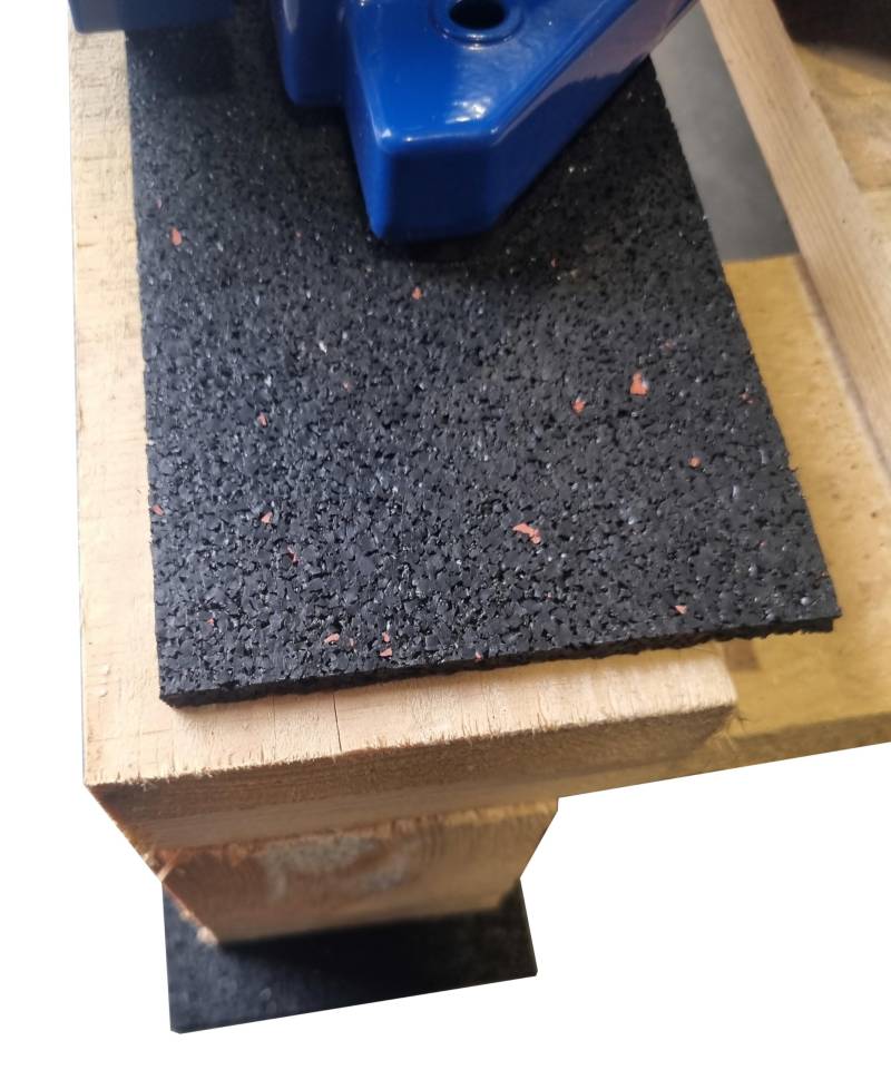 diconfa Ladungssicherung Antirutschmatte Gummipads VDI-2700 200x100mm - 3 bis 10mm dick - 1 bis 300 Stück - 5mm, 2 Stück - LKW Anhänger Ladefläche Palette aus Gummigranulat Bauten-schutzmatte von diconfa