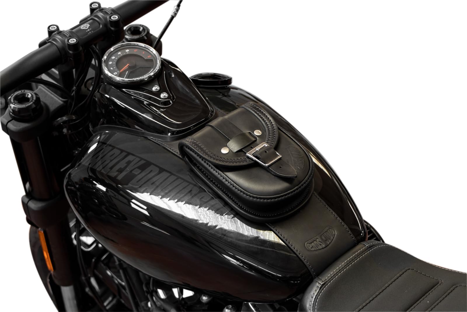 Endscuoio Tankrucksack aus Leder für Harley-Davidson Softail Fat Bob 2018-2024, hergestellt in Italien (Schwarze Nähte) von ends cuoio
