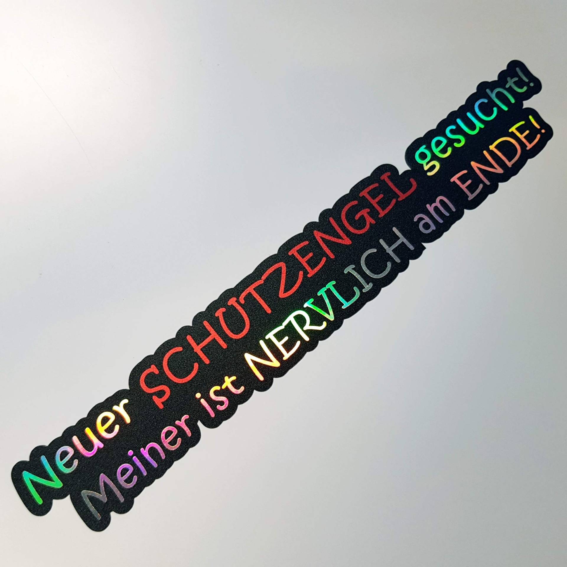 folien-zentrum - Neuer Schutzengel gesucht meiner ist nervlich am Ende 18x2,5cm - Auto Aufkleber Oilslick schwarz - lustige Sprüche - Farbwechsel Rainbow Flip Flop - JDM Tuning Sticker Decal Car folien-zentrum - Neuer Schutzengel gesucht meiner ist nervlich am Ende 18x2,5cm - Auto Aufkleber Oilslick schwarz - lustige Sprüche - Farbwechsel Rainbow Flip Flop - JDM Tuning Sticker Decal Car von folien-zentrum