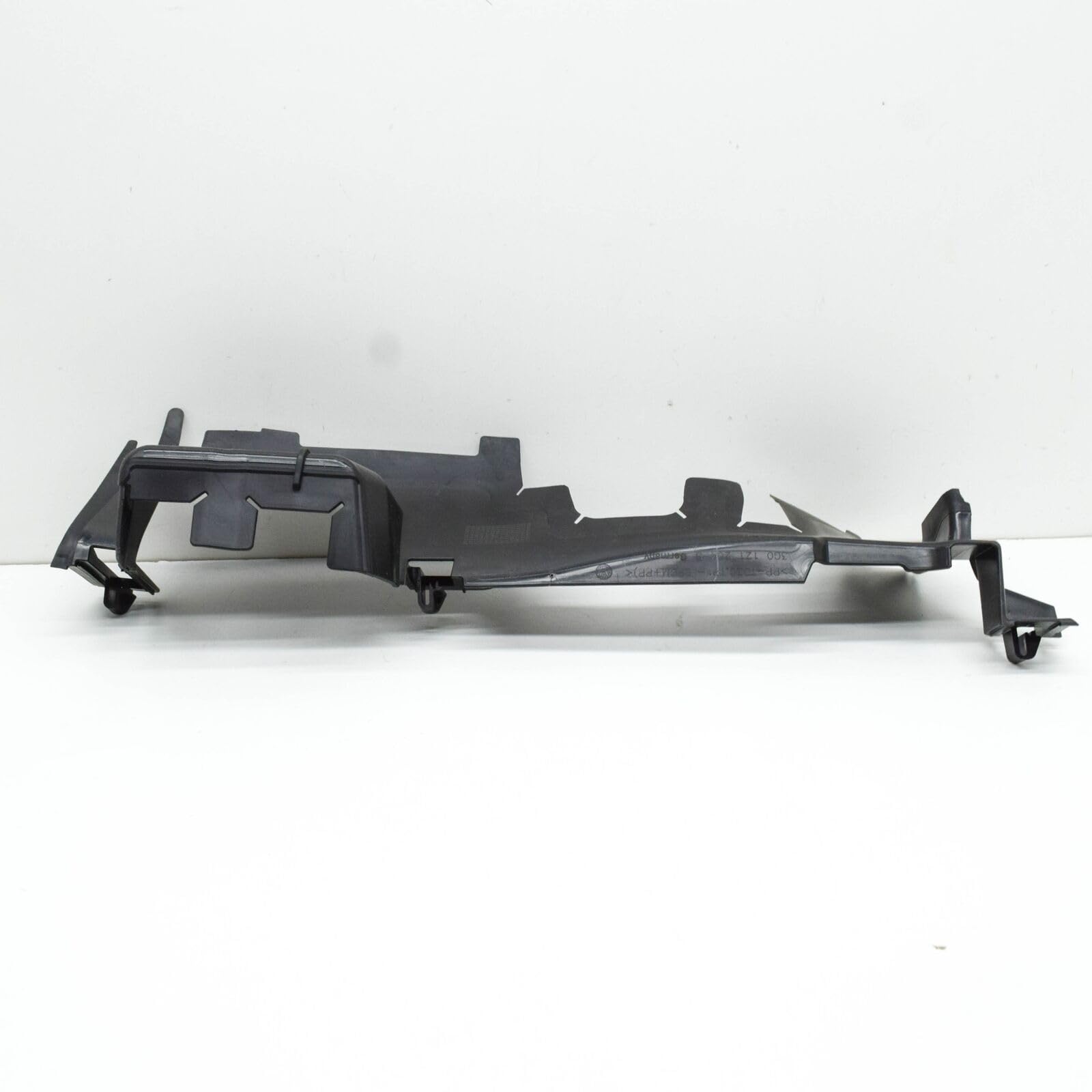 Passend für Volkswagen Passat B8 3G Kühler-Luftabweiser rechts 3G0121284B Original von gtvtrading