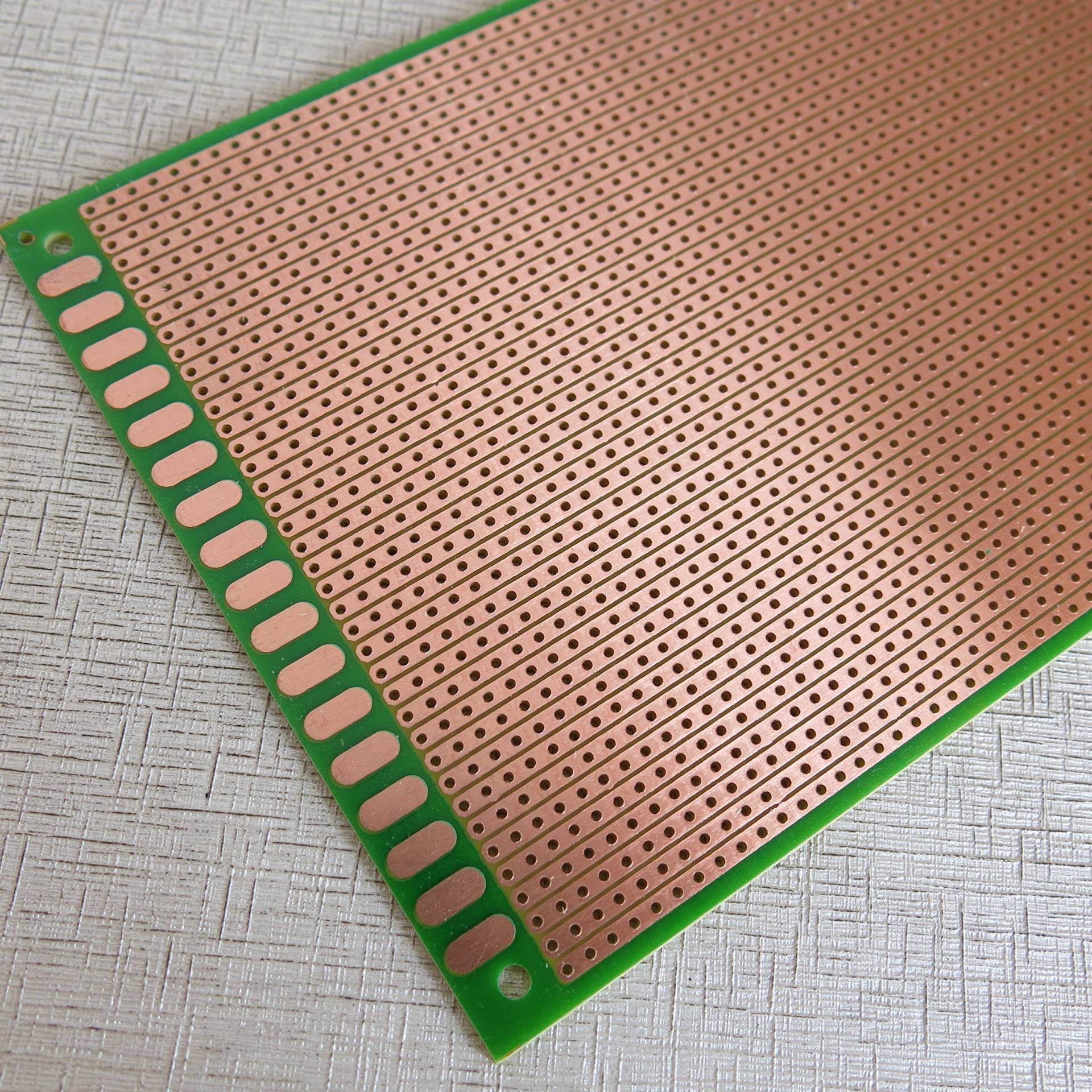 2Stk 100X200mm 10x20cm Streifenraster Veroboard Stripboard Fibreglass FR4 Prototype Paper PCB Platine Leiterplatte Experiment Matrix Circuit Board 2Stk 100X200mm 10x20cm Streifenraster Veroboard Stripboard Fibreglass FR4 Prototype Paper PCB Platine Leiterplatte Experiment Matrix Circuit Board von jingtongda