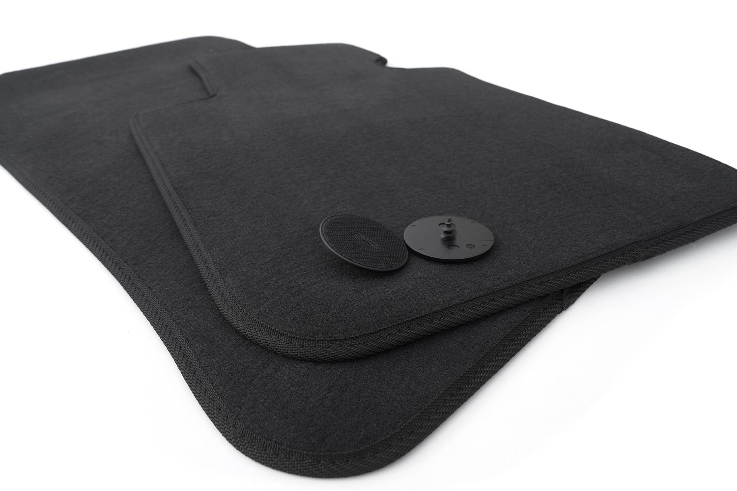 Fussmatten E87 E88 E81 E82 (Velours) Automatten Original Qualität 2-teilig vorn schwarz inkl. Befestigung Fussmatten E87 E88 E81 E82 (Velours) Automatten Original Qualität 2-teilig vorn schwarz inkl. Befestigung von kh Teile