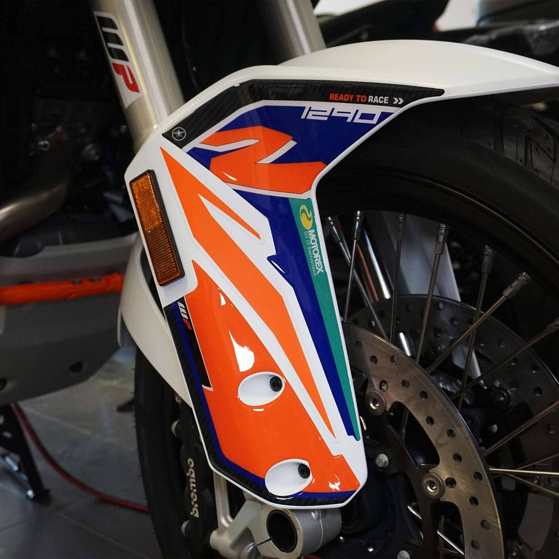 labelbike - 3D Aufkleber für Motorrad Gabelschützer Dekorationen und Schutz aus Harz kompatibel mit KTM 1290 Super Adventure R 2021-2024 Farben Blau Orange Grün Carbon Weiß labelbike - 3D Aufkleber für Motorrad Gabelschützer Dekorationen und Schutz aus Harz kompatibel mit KTM 1290 Super Adventure R 2021-2024 Farben Blau Orange Grün Carbon Weiß von LABELBIKE