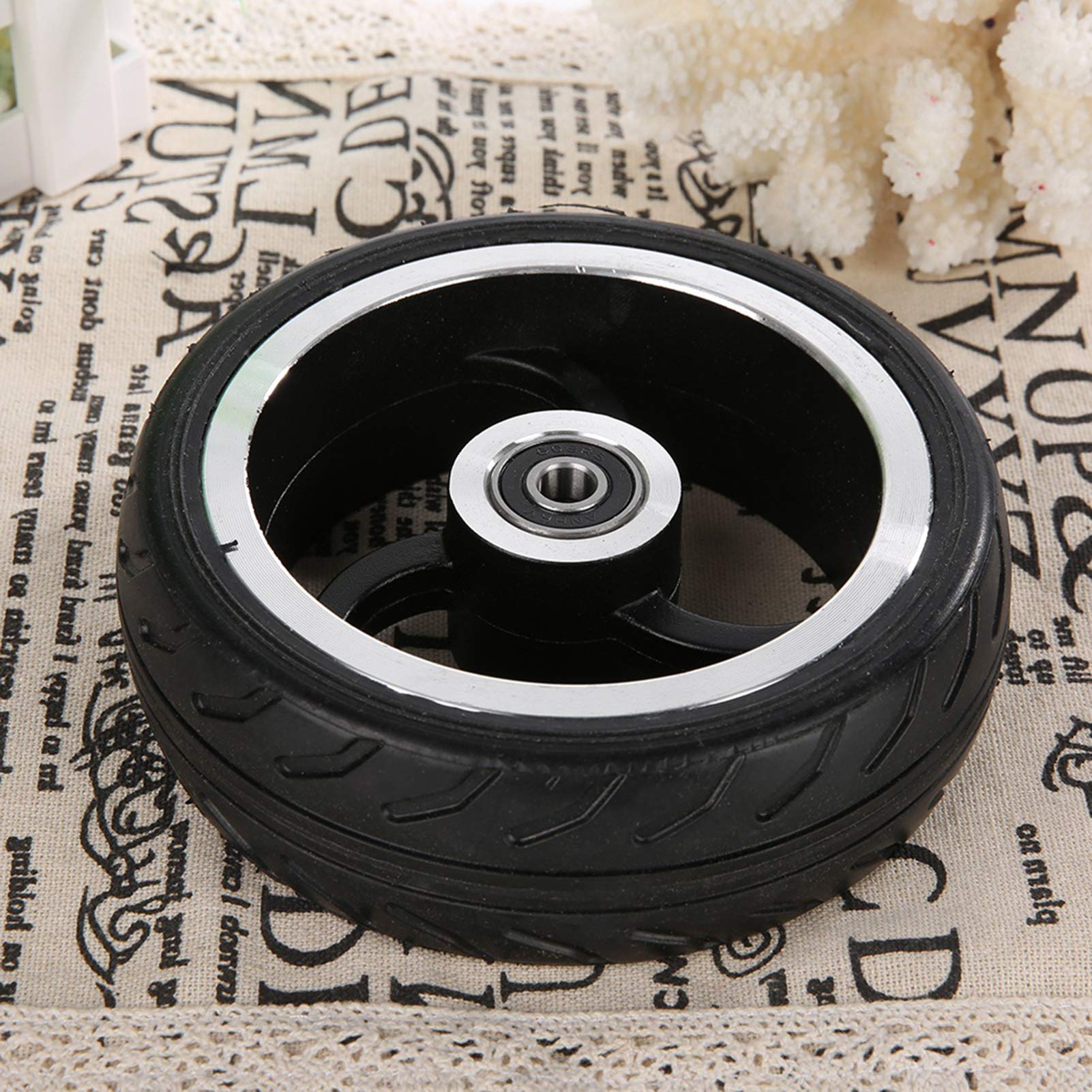 Elektroroller Reifen Hinten Roller Reifen Rad Solider Ersatzreifen 5,5 Zoll, für Mini Folding Elektroroller für Erwachsene Elektroroller Reifen Hinten Roller Reifen Rad Solider Ersatzreifen 5,5 Zoll, für Mini Folding Elektroroller für Erwachsene von minifinker