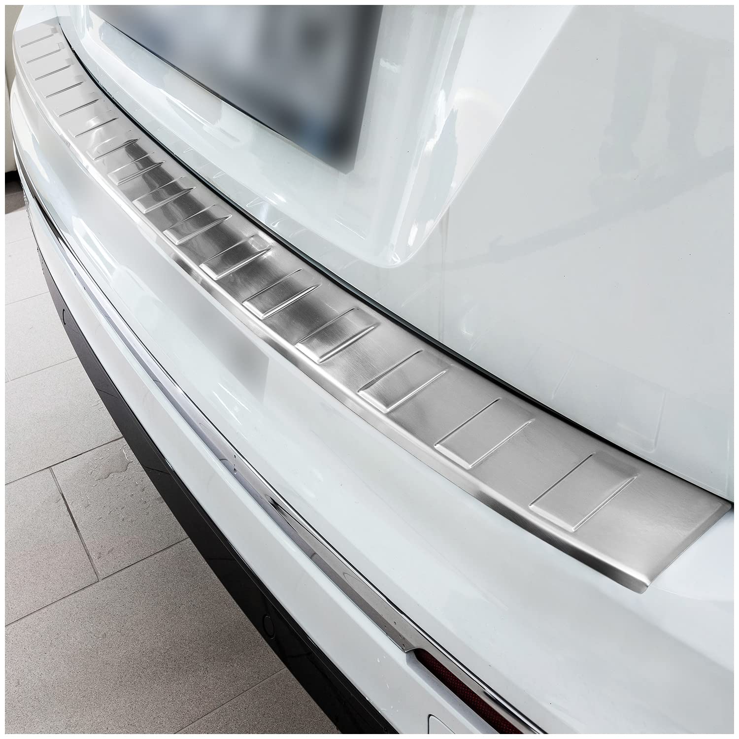 teileplus24 AL100 Ladekantenschutz kompatibel mit VW Tiguan 2 und Allspace 2016-2022 Aluminium, Farbe:Silber von teileplus24