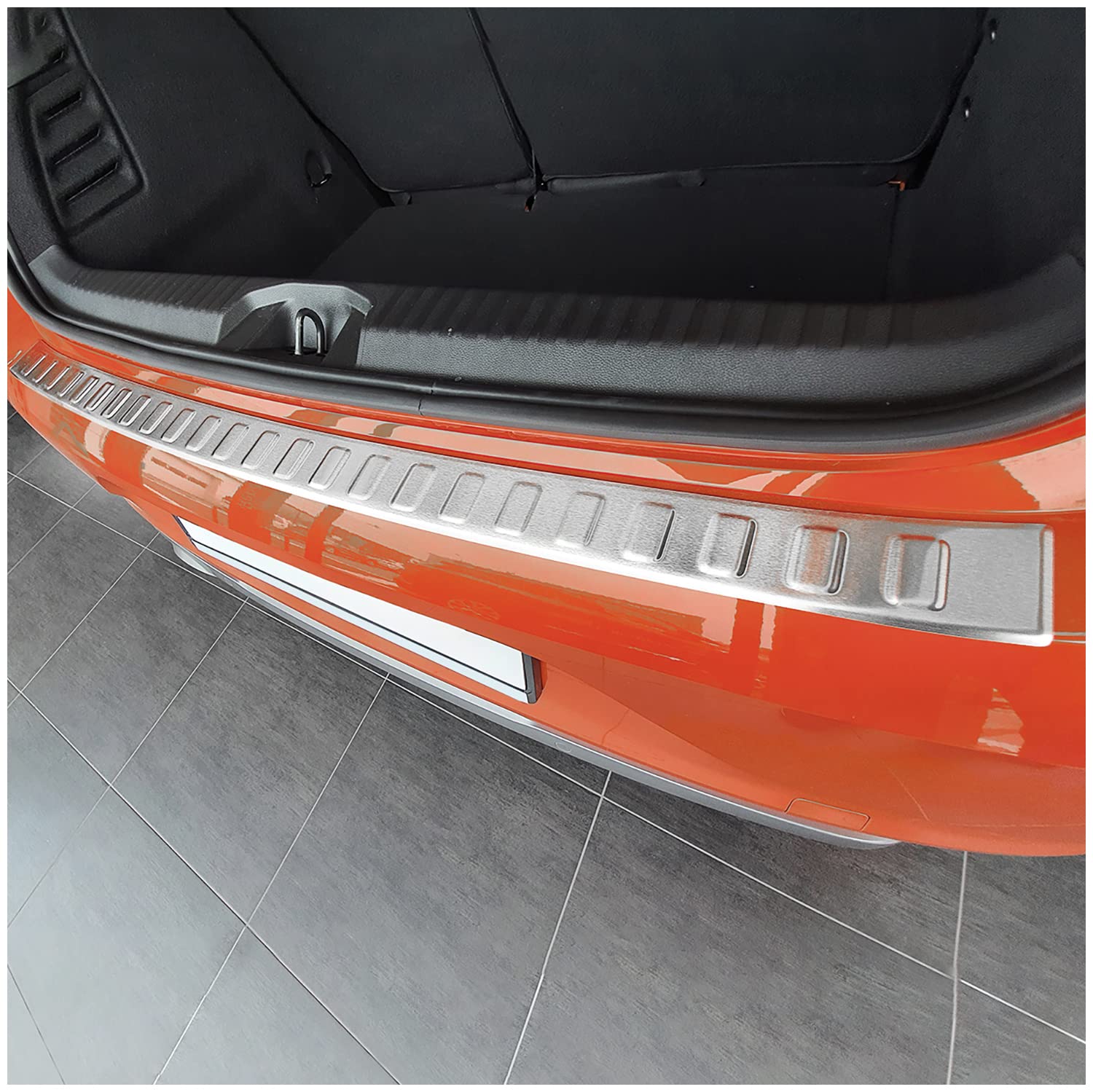 teileplus24 AL158 Ladekantenschutz Aluminium kompatibel mit Renault Clio V 2019-, Farbe:Silber von teileplus24