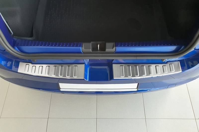 teileplus24 L723 Ladekantenschutz V2A Edelstahl kompatibel mit Dacia Sandero 3 2021- Abkantung, Farbe:Silber gebürstet von teileplus24