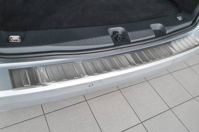 tuning-art BL1012 Ladekantenschutz mit Abkantung passend für VW Caddy 5 2020-, Farbe:Silber von tuning-art