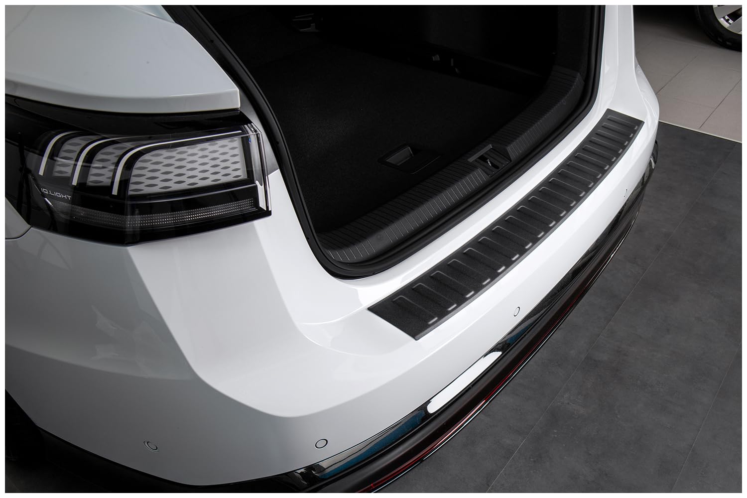 tuning-art L3112 Edelstahl Ladekantenschutz passend für Volkswagen ID.7 Tourer 2024- Pulverbeschichtet, Farbe:Schwarz Pulverbeschichtet tuning-art L3112 Edelstahl Ladekantenschutz passend für Volkswagen ID.7 Tourer 2024- Pulverbeschichtet, Farbe:Schwarz Pulverbeschichtet von tuning-art
