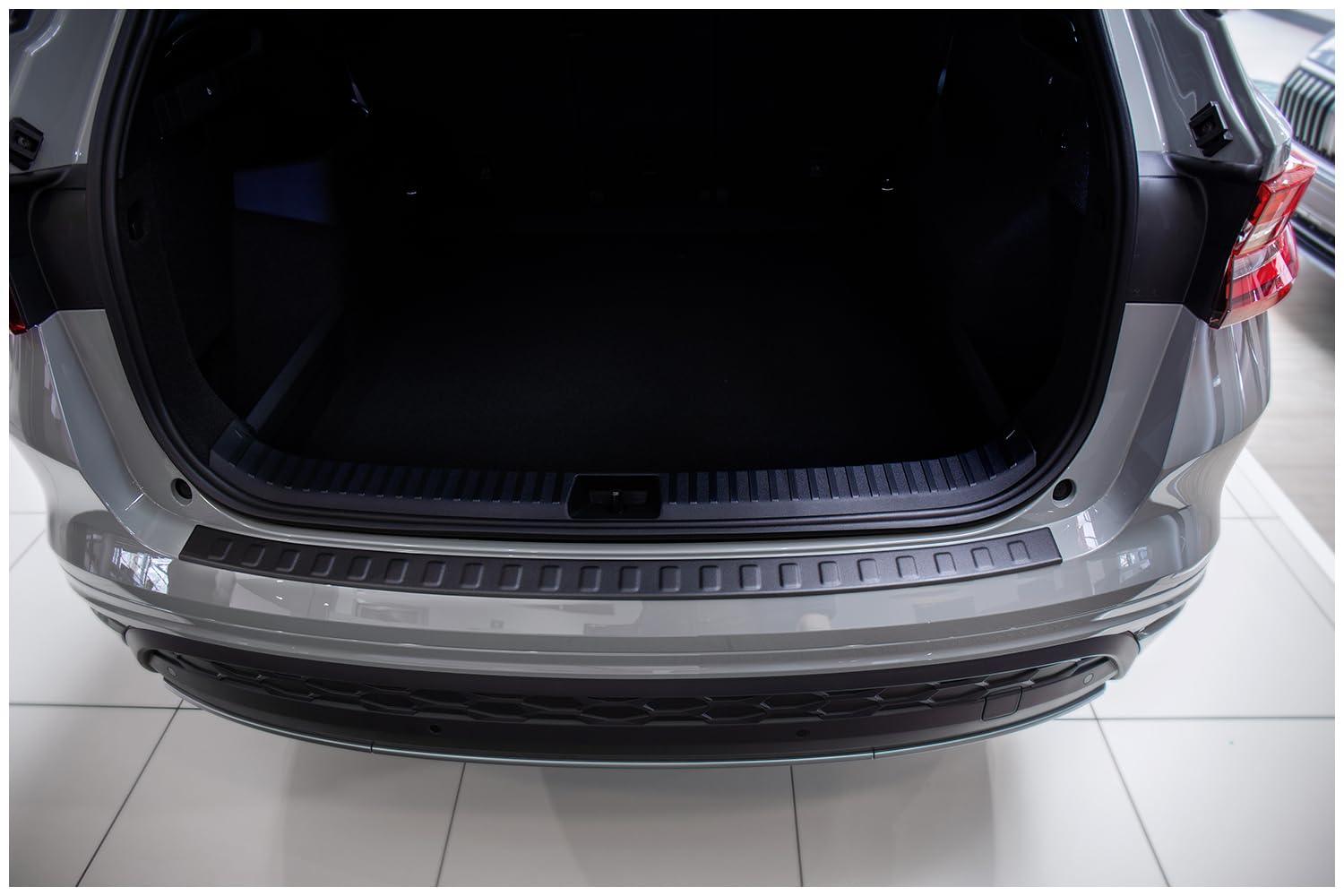 tuning-art L3114 Edelstahl Ladekantenschutz passend für Skoda Kodiaq 2 12/2023- Pulverbeschichtet, Farbe:Schwarz Pulverbeschichtet tuning-art L3114 Edelstahl Ladekantenschutz passend für Skoda Kodiaq 2 12/2023- Pulverbeschichtet, Farbe:Schwarz Pulverbeschichtet von tuning-art