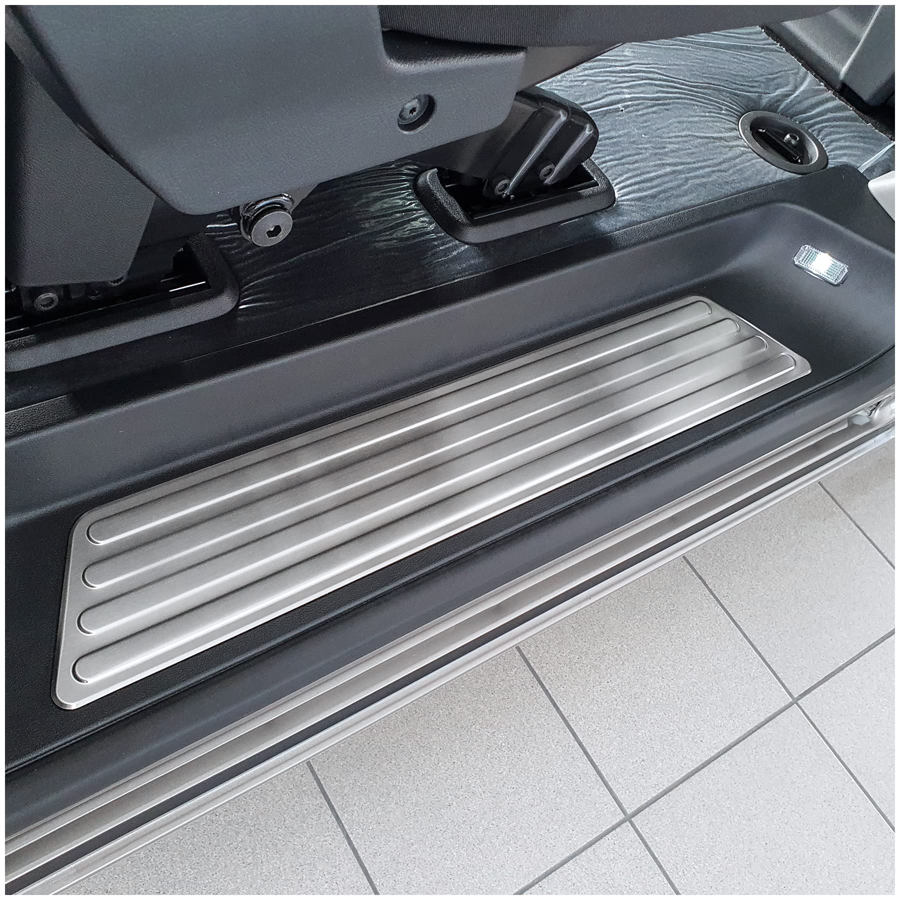 tuning-art XF514-1 4-teiliges Edelstahl Einstiegsleisten Set für VW T6 T6.1 Multivan Caravelle 2015-, Farbe:Silber von tuning-art