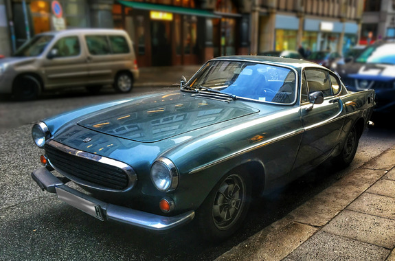 Volvo P1800